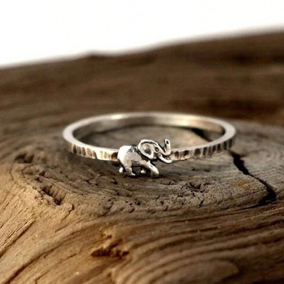 Silver Elephant Ring - Picture 3 of 3